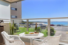 Waves on North, El Sandi 4, Beachfront getaway
